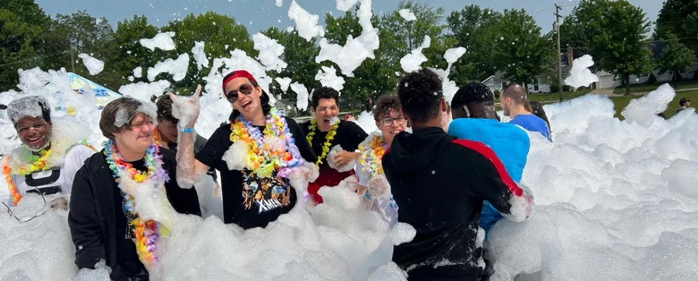 Mr foam bubbles rkoa4oq4wsqejf9i2usw36raqda97pnszzml4t6zng 3e94c819e2